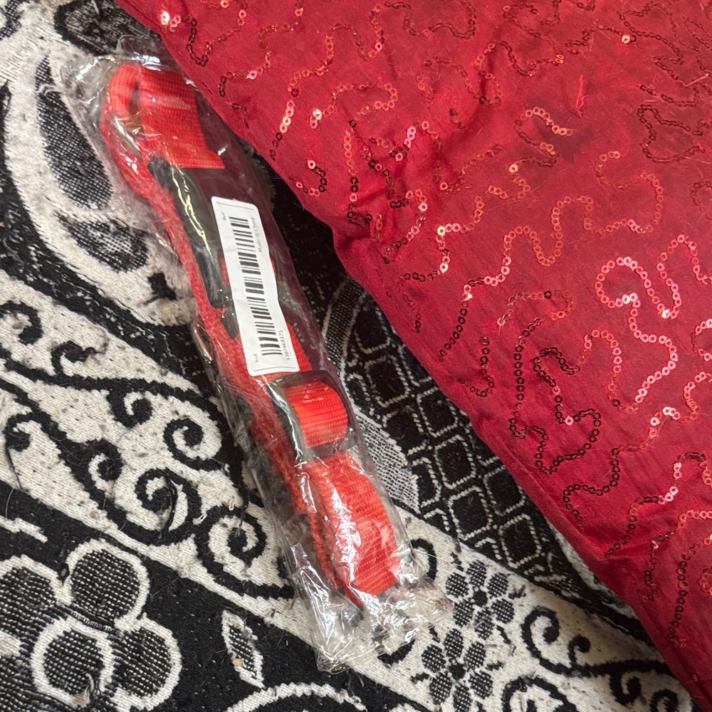NWT Red Dog Collar and Leash. Never been opened. Has a lot of adjustment pieces. - Picture 5 of 14